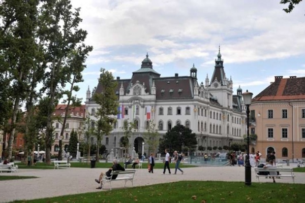 SUSA pozdravlja novelo Zakona o visokem &scaron;olstvu (ZViS), ki predvideva redno &scaron;portno vzgojo