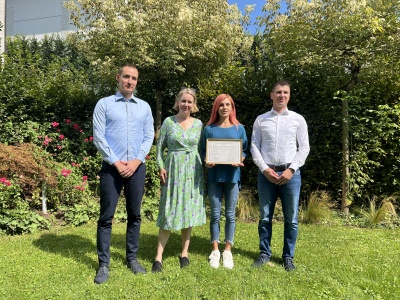 Zlata slovenska atletinja Klara Lukan na sprejemu pri nem&scaron;ki ambasadorki