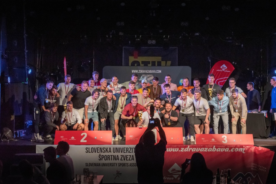 Maribor gostil vrhunsko državno univerzitetno prvenstvo v futsalu in odbojki!