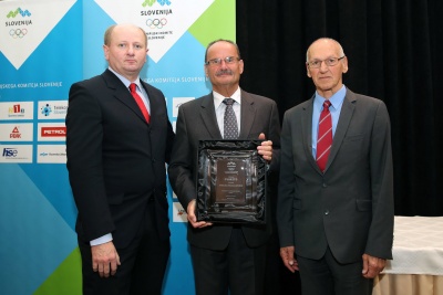 OKS-Z&Scaron;Z in D&Scaron;NS nagradila Strelsko zvezo Slovenije s priznanjem za Fair play