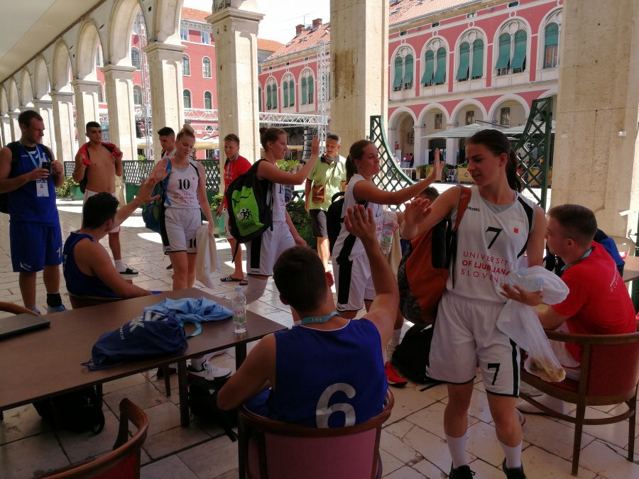 EUP v ko&scaron;arki 3x3, 2. DAN: Slovenski &scaron;tudenti in &scaron;tudentke na dobri poti v izločilne boje za medalje