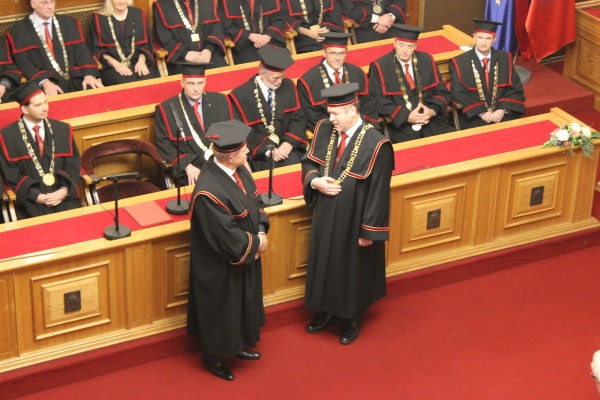 Prof. dr. Igor Papič novi rektor Univerze v Ljubljani